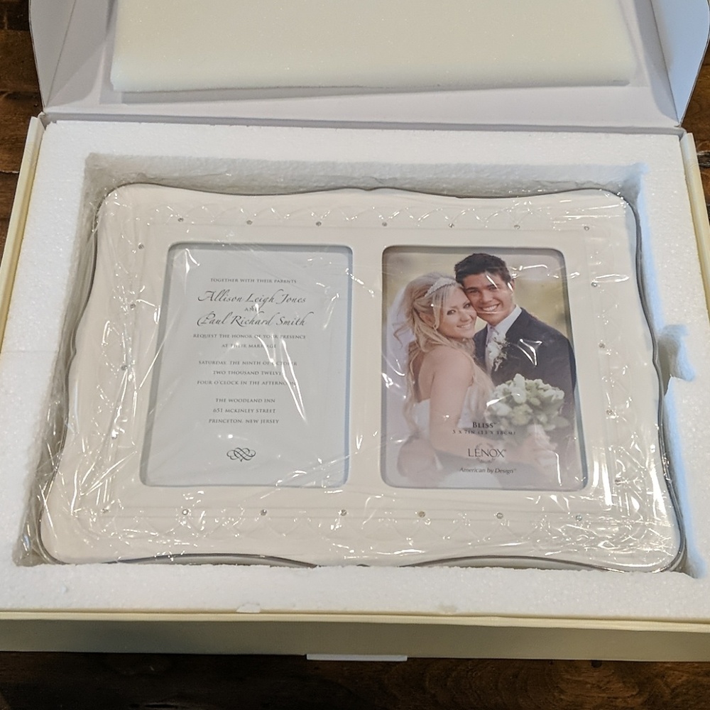 Lenox Double Invitation Frame